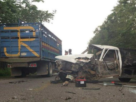 Triple colisión deja una persona muerta en Tocoa, Colón