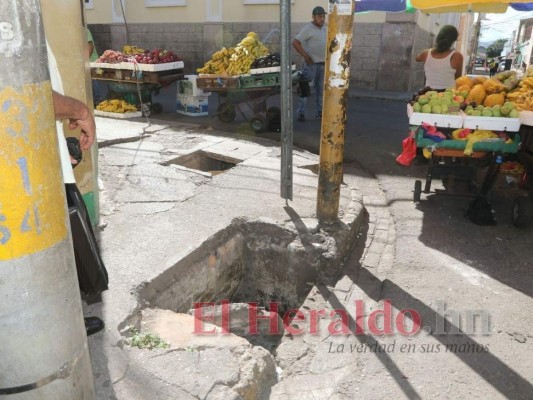 Destrucción, daños y olvido opacan la belleza del casco histórico de Tegucigalpa (Fotos)