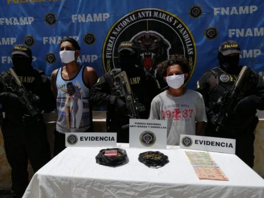 Capturan a 'Maluma' y 'Jona', vendedores de droga y miembros de la Mara Salvatrucha&nbsp;