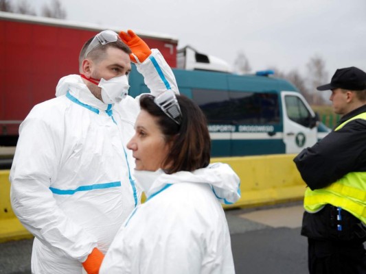 OMS advierte que riesgo de pandemia por coronavirus es real