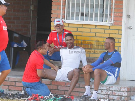FOTOS: Así fue el regreso de Brayan Beckeles a los entrenamientos de Olimpia
