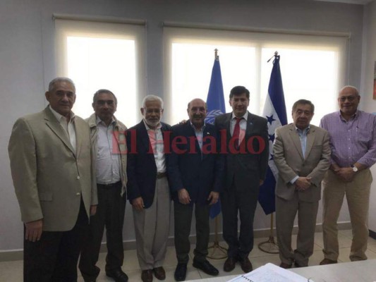 Convocantes a favor de reformas electorales y constitucionales