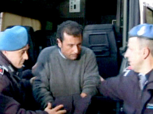 Detienen a comandante del crucero hundido en Italia