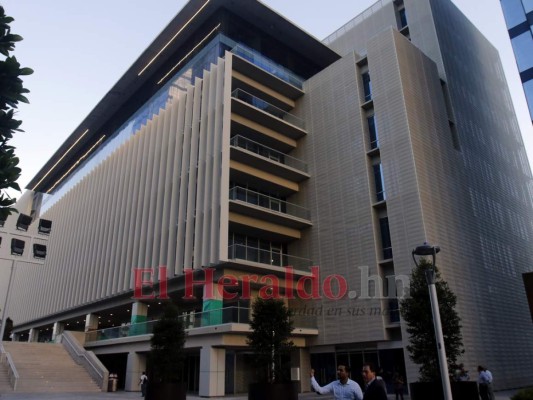 FOTOS: Así luce el Centro Cívico Gubernamental tras notable avance