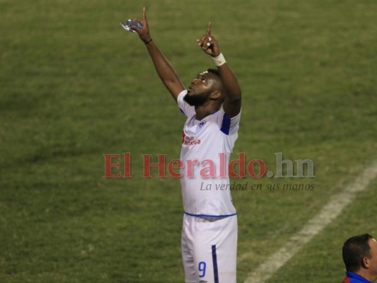 Olimpia golea 5-0 al Marathón en el Nacional