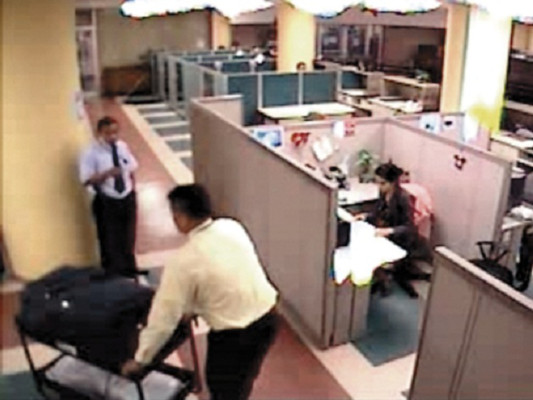 Así se sacaron los 40 millones del Banco Central