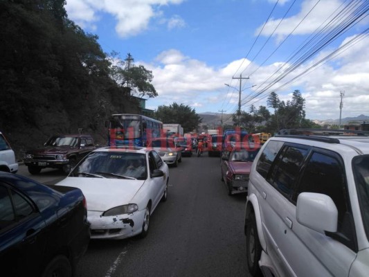 Así fue la caravana de buses 'brujitos' en la capital
