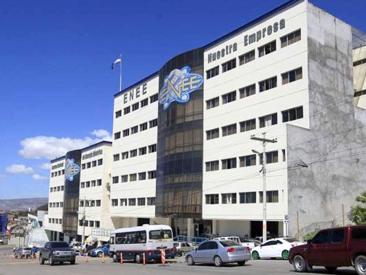 Honduras: Hasta 60 mil lempiras en horas extras pagaba ENEE