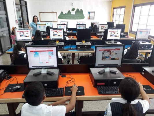 Cultivarte de Davivienda enseña a escolares a invertir su tiempo libre