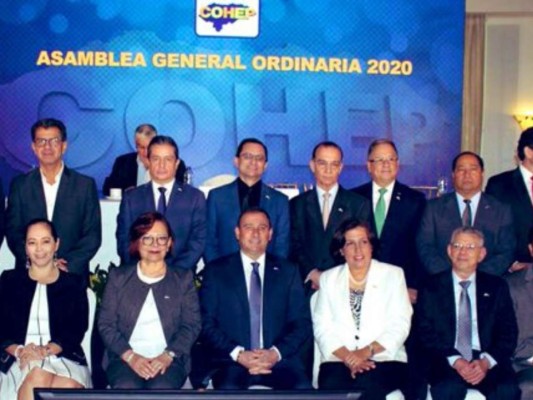 Los empresarios reeligen presidente y deciden salir de la directiva del Infop