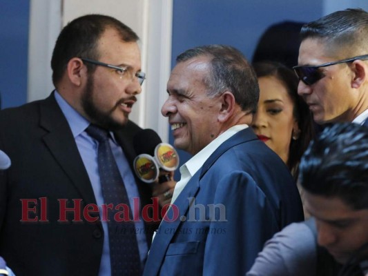 El rostro de felicidad de Rosa Elena de Lobo para escuchar el fallo