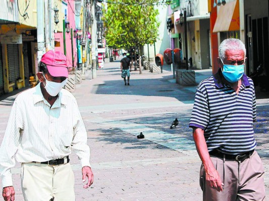 Un triple virus, el nuevo enemigo que amenaza salud de capitalinos