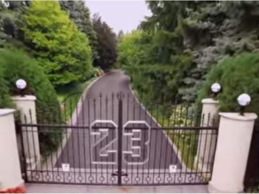 FOTOS: La lujosa mansión que Michael Jordan no ha podido vender