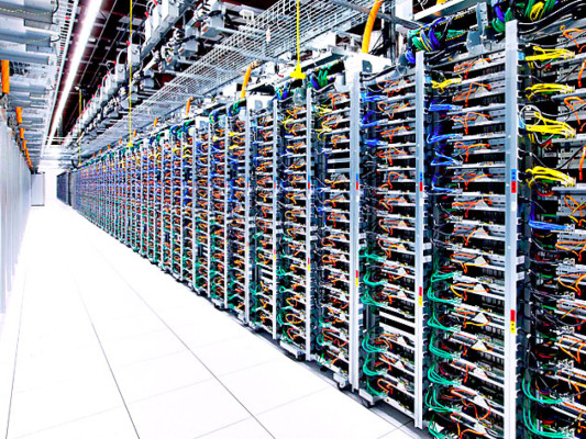 Google publica fotos de sus centros de datos en EE UU y Europa