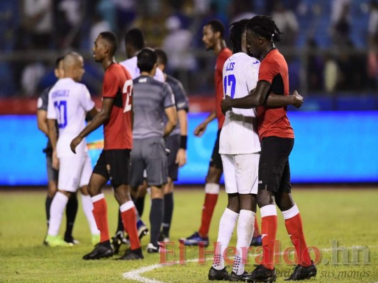 Lo que no se vio en TV: Abrazos y peleas en Honduras vs Trinidad y Tobago (FOTOS)