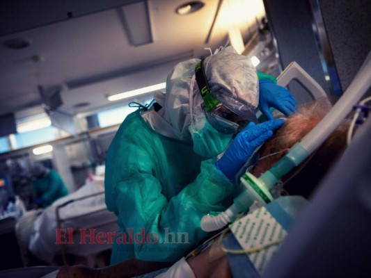 España preocupada por repunte del virus a las puertas de la Navidad