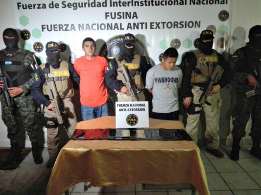 Capturan a dos presuntos pandilleros en colonia El Pedregal de la capital de Honduras