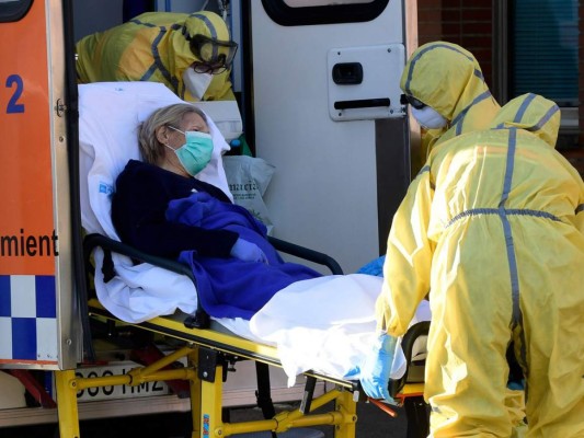 Muertes en Nueva York por coronavirus suben a 385; 100 en un solo día