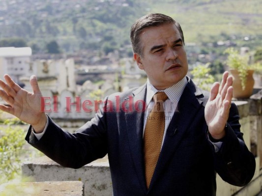 Rostros de los precandidatos a la presidencia de Honduras en las primarias