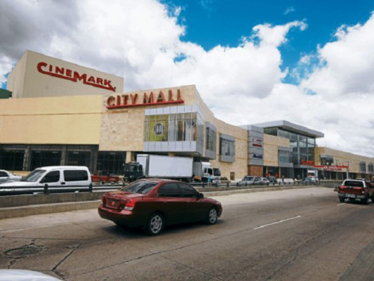 City Mall, 'el coloso comercial” capitalino abre sus puertas este viernes