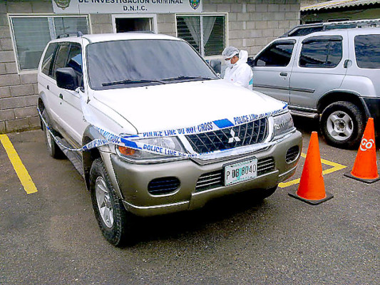 Policía decomisa en Tegucigalpa camioneta ligada al secuestro del periodista Alfredo Villatoro