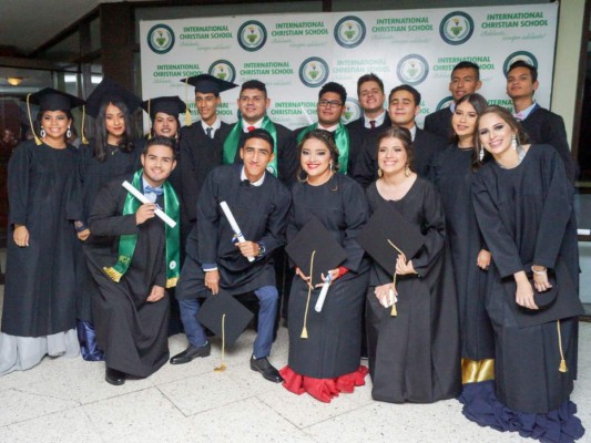 Inolvidable noche de los senior de Christian International School