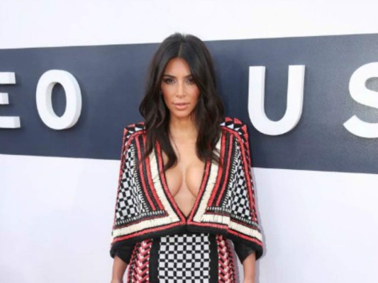 Famosas y sus escotes más polémicos