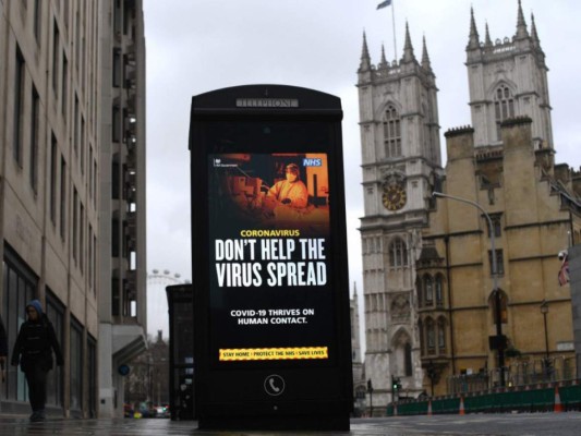 Récord de muertos en Reino Unido y hospitalizaciones en aumento&nbsp;&nbsp;