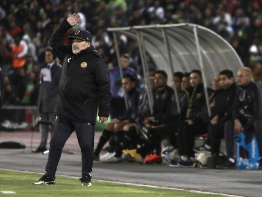 Diego Armando Maradona está a 90 minutos de ganar un título en México