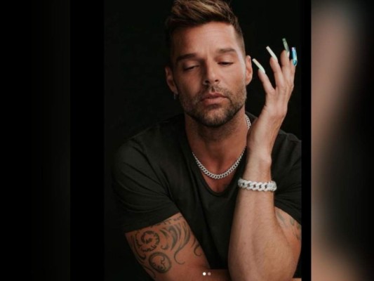 Ricky Martin conmemora el Pride Day con doloroso mensaje y polémica foto