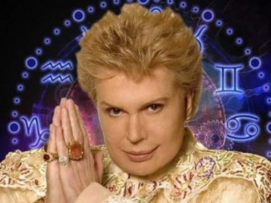 Famosos reaccionan tras la muerte del astrólogo Walter Mercado