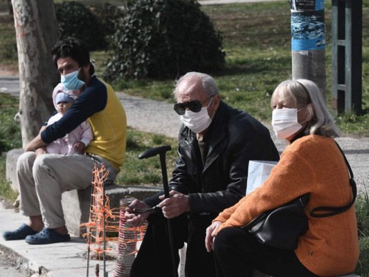 Doce muertos y 374 contagiados en Italia con nuevo coronavirus