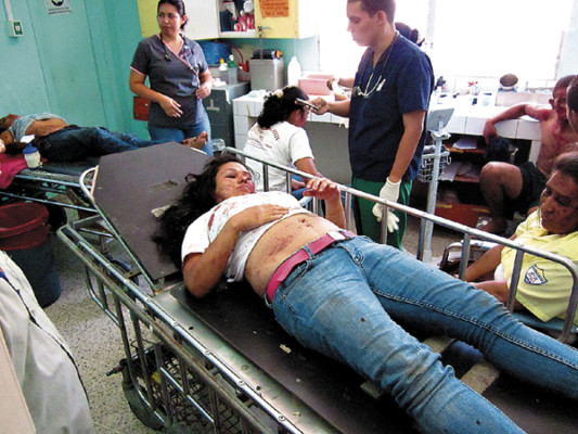 Estudiantes resultan heridos en accidente en La Paz