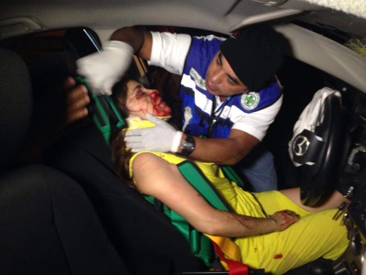 Jovencita se salva morir en fuerte accidente en bulevar Suyapa