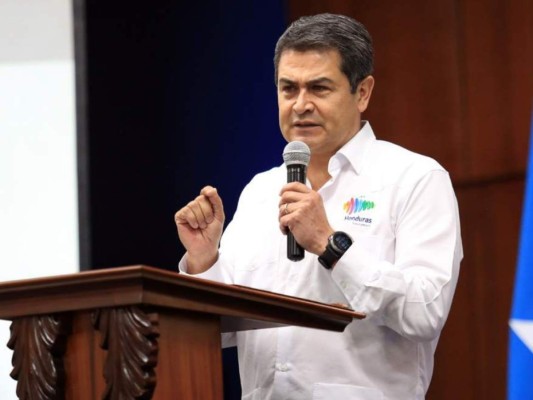 Presidente crea comisión para investigar polémica absolución de 22 supuestos pandilleros