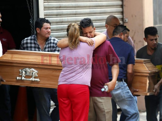 Dos muertos deja accidente en bulevar de la Kennedy