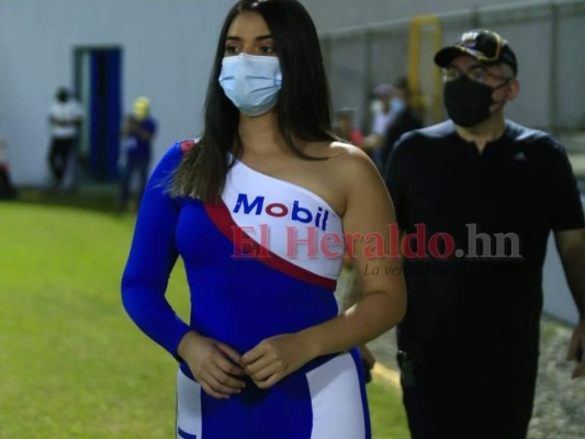 Hermosas catrachas roban suspiros en el inicio de la jornada 14 del Apertura 2021 (Fotos)