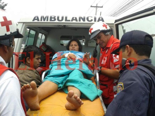 Hondureña da a luz frente a posta policial
