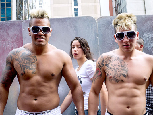 Sao Paulo monta fiesta con nuevo desfile del Orgullo Gay
