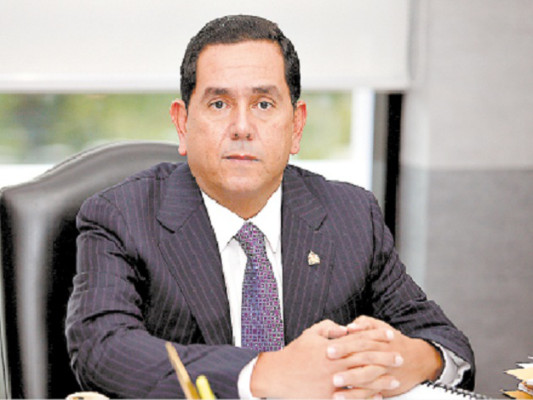 Denuncian persecución contra asesor de Álvarez