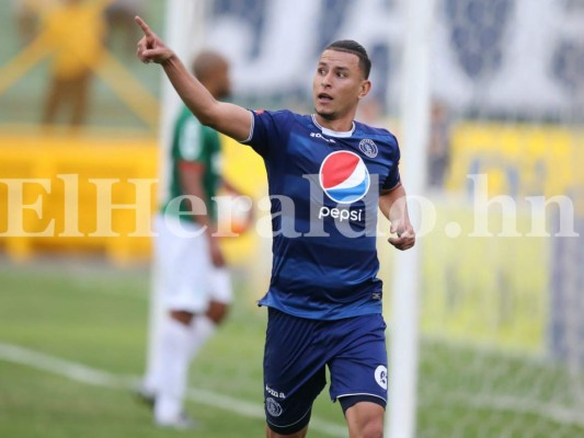 Erick Andino Portillo renovó contrato por tres años con Motagua