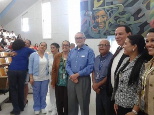 Aspirina no debe indicarse como preventivo de cáncer