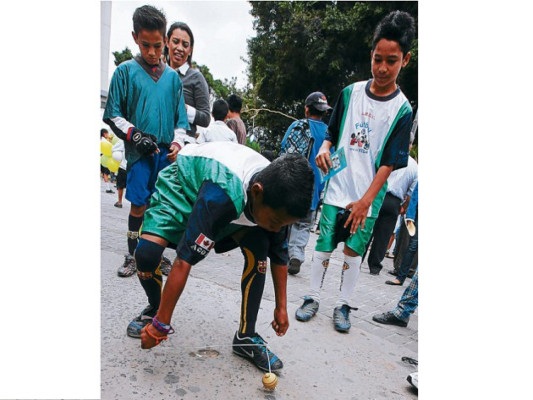 Niños en Honduras recuerdan su derecho a protección y desarrollo