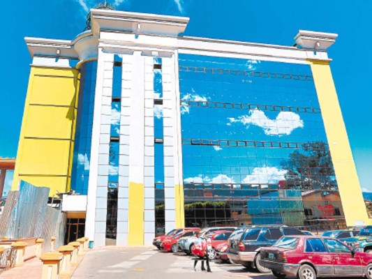 Pricmah y Coprumh a punto de perder edificios por deudas