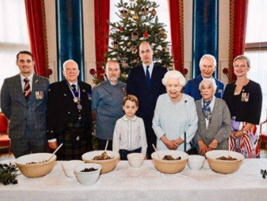La foto de los herederos al trono de Inglaterra que enterneció las redes