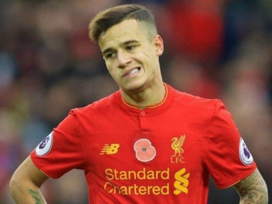 El brasileño Philippe Coutinho seguirá en el Liverpool, el club rechazó la oferta del Barcelona