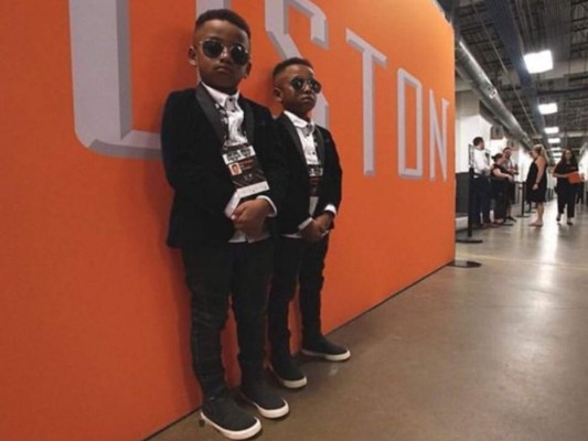 FOTOS: Ellos son los futbolistas que son padres de gemelos