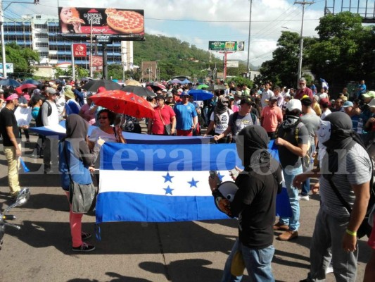 Concluye sin ningún acuerdo intento de diálogo entre autoridades y estudiantes