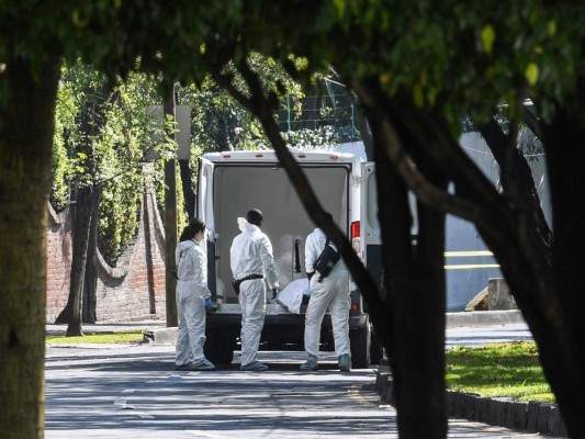 Más de 100 casquillos de bala: impactantes fotos tras emboscada a jefe de policía en México  