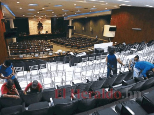 Pretenden mantener en secreto la información sobre compra de vacunas anticovid